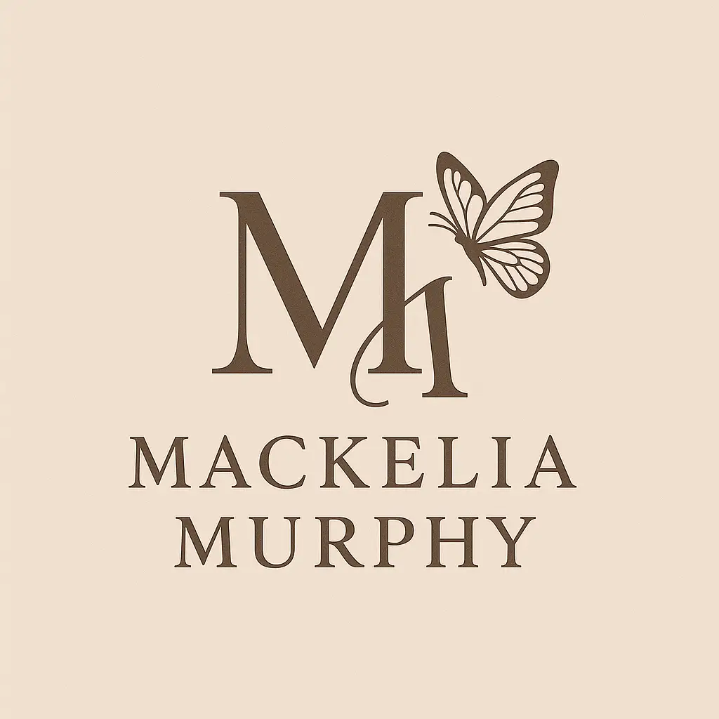 Mackelia M's Curations